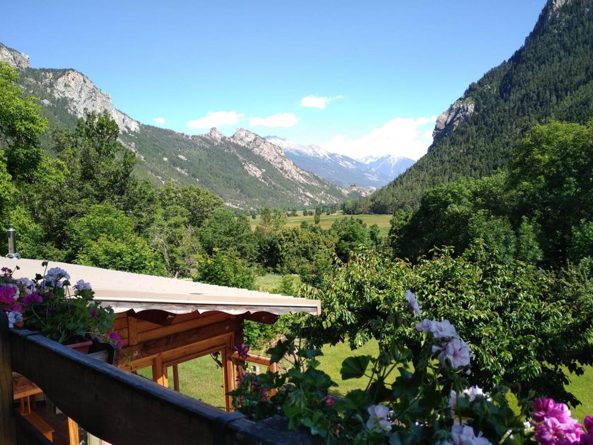 Hotel Restaurant Gites Les 5 Saisons Фрессиньер Экстерьер фото
